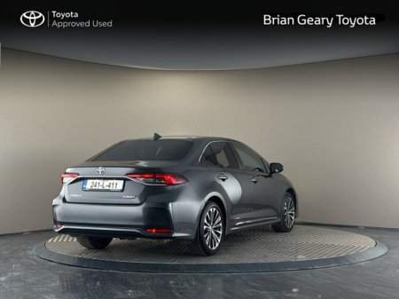 2024 Toyota Corolla HYBRID LUNA SPORT SALOON €31,950