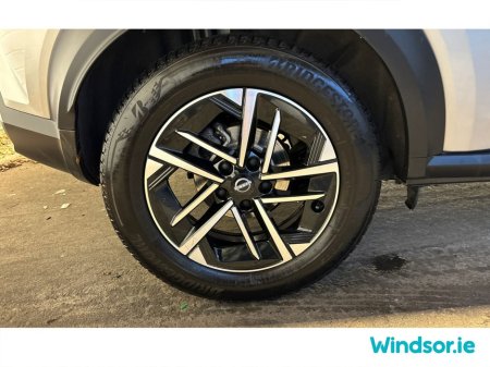 2025 Nissan Juke 1.0T PET 2WD SV Premium €32,495 thumbnail