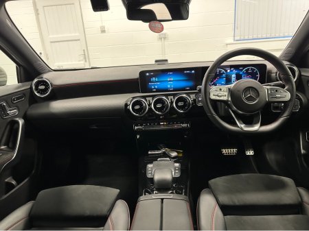 2021 Mercedes-Benz A Class (211) A200D AMG AUTO €31,950 thumbnail