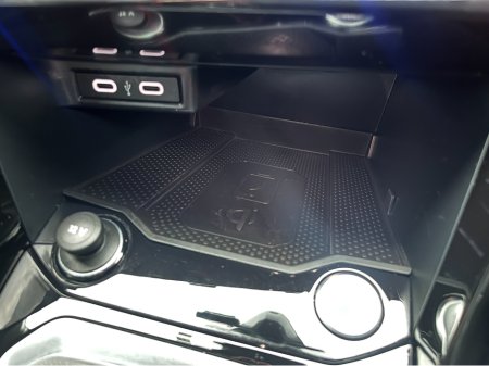 2022 Volkswagen T-Roc R-LINE AUTOMATIC 2.0 DIESEL //HIGH SPEC////HEATED SEATS//ADAPTIVE CRUISE CONTROL//KEYLESS ENTRY//REVERSE CAMERA// €29,950 thumbnail