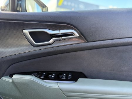 2024 Kia Sportage - thumbnail 8