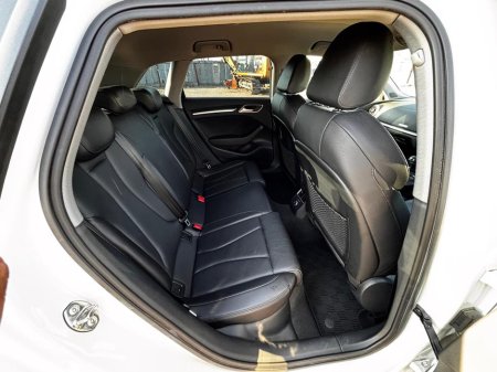 2017 BMW 1 Series - thumbnail 8