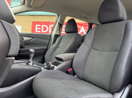 2015 Nissan Qashqai - thumbnail 10