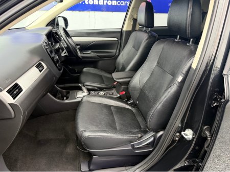 2015 Mitsubishi Outlander - thumbnail 14