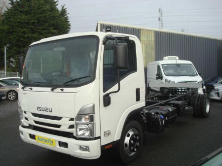 2026 Isuzu NPR 7.5 Ton 20ft