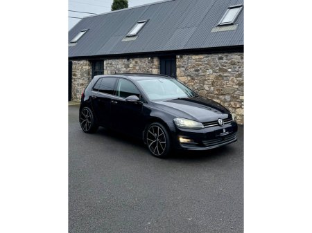 2014 Volkswagen Golf  €13,995 thumbnail