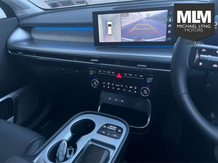 2025 Hyundai Ioniq 9 RWD standard (Long Range) Platinum €71,995 thumbnail