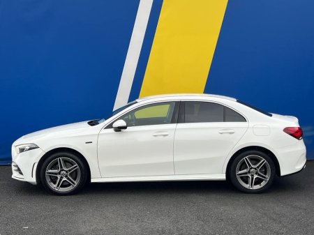 2021 Mercedes-Benz A Class A250e AMG-LINE 1.3 PLUG-IN HYBRID AUTO // 18