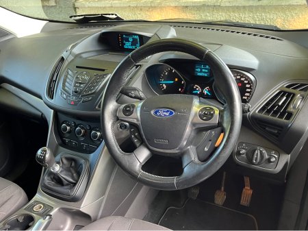 2015 Ford Kuga - thumbnail 10