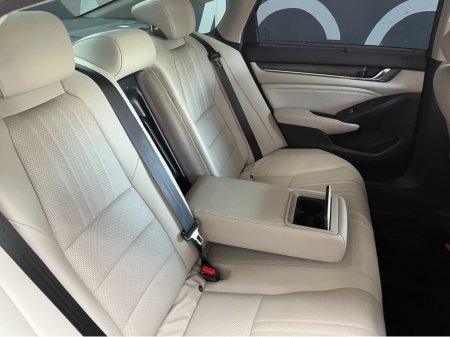 2020 Honda Accord €26950 2020 HONDA ACCORD EX 2.0 AUTOMATIC / CRUISE CONTROL / REVERSE CAMERA / ELECTRIC MEMORY & HEATED SEATS / PADDLE SHIFTERS / PANORAMIC SUNROOF €26,950 thumbnail