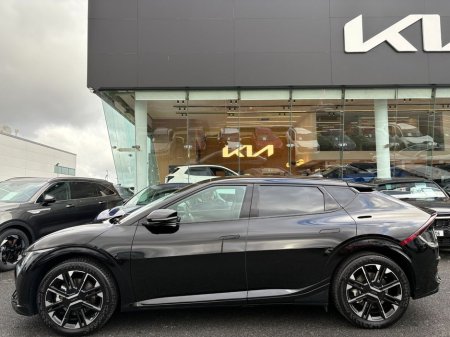 2025 Kia EV6 GT Line €49,995 thumbnail