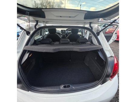 2016 Peugeot 208 1.2 Puretech 110 bhp automatic Allure 5d €9,950 thumbnail