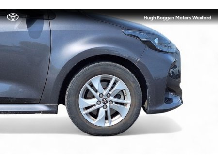 2022 Toyota Yaris HYBRID LUNA, IRISH CAR, FULL HISTORY! €19,995 thumbnail