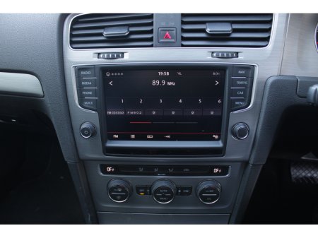 2016 Volkswagen Golf - thumbnail 13