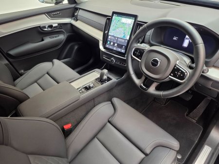 2025 Volvo XC90 - thumbnail 7