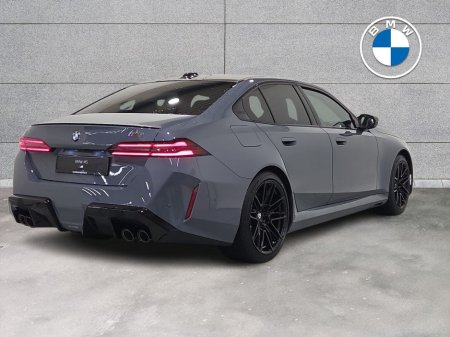 2026 BMW M5  thumbnail