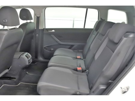 2018 Volkswagen Touran 1.4 TSI DSG TRENDLINE *UPGRADED 18" ALLOY WHEELS*CAR PLAY*ANDROID AUTO* €20,490 thumbnail