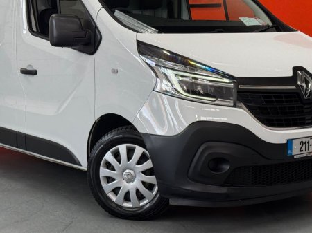 2021 Renault Trafic - thumbnail 2