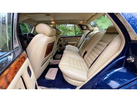 1994 Bentley Turbo R  €39,950 thumbnail