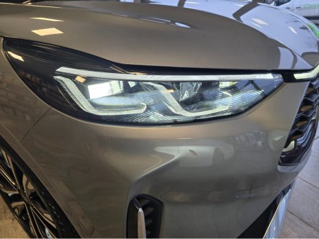 2025 Ford Kuga ST-LINE X PHEV PAN ROOF €42,900 thumbnail