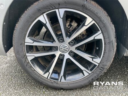 2020 Volkswagen Golf 1.2 TSI AUTO 5DR COMFORTLINE €21,950 thumbnail