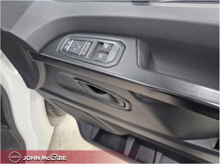 2025 Nissan Primastar - thumbnail 26