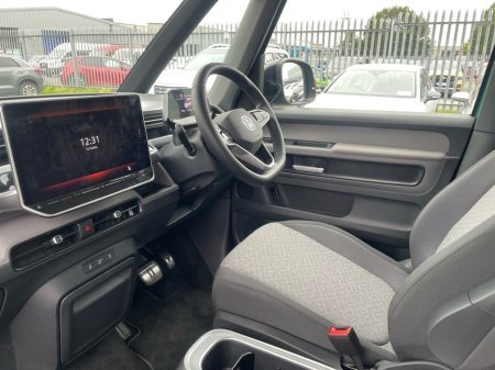 2025 Volkswagen ID.Buzz  €66,975 thumbnail