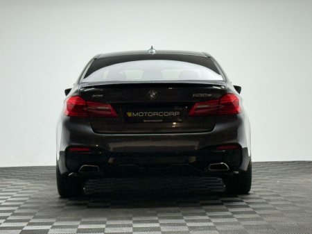 2019 BMW 5 Series - thumbnail 6