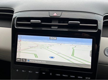 2023 Hyundai Tucson EXECUTIVE PLUS HYBRID AUTOMATIC 1.6 PETROL //HIGH  SPEC//FULL LEATHER//HEATED SEATS AND STEERING WHEEL//SAT NAV//KEYLESS ENTRY// €33,950 thumbnail