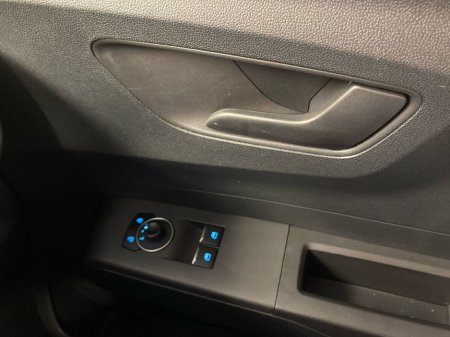 2026 Ford Transit Courier - thumbnail 14