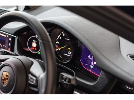 2023 Porsche Panamera - thumbnail 19