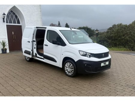2022 Peugeot Partner 1.5 BLUE HDI 100 LONG BODY 6.2 €13,750 thumbnail