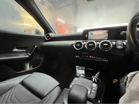 2021 Mercedes-Benz A Class 2021 MERCEDES-BENZ A180 SEDAN 1.4 AUTOMATIC / CRUISE CONTROL / REVERSE CAMERA / PADDLE SHIFTERS thumbnail