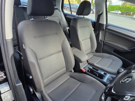 2015 Volkswagen Golf 1.6 TDI 3DR 110HP Comfortline €12,950 thumbnail