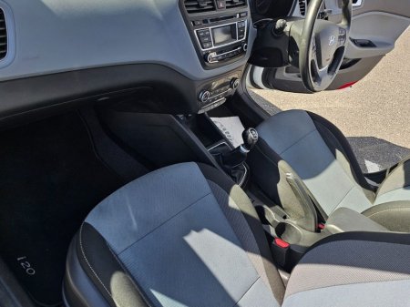 2016 Hyundai i20 - thumbnail 20