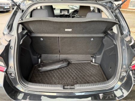 2023 Toyota Yaris 1.5 HYBRID..REAR CAMERA..APPLE CARPLAY €16,900 thumbnail