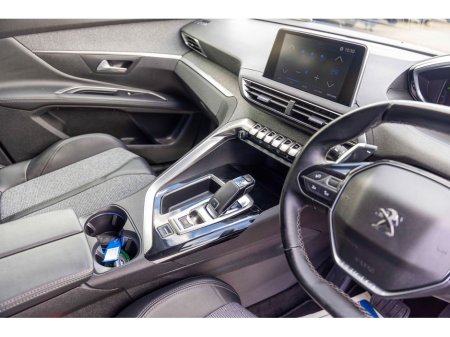 2019 Peugeot 5008 - thumbnail 8