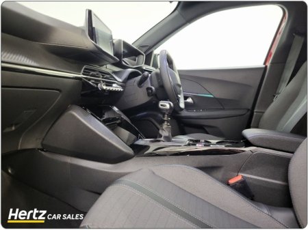 2023 Peugeot 2008 - thumbnail 4