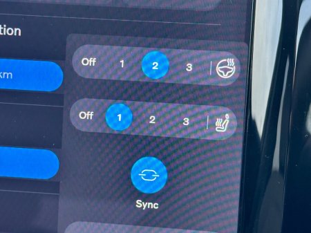 2025 Volvo XC60 - thumbnail 11