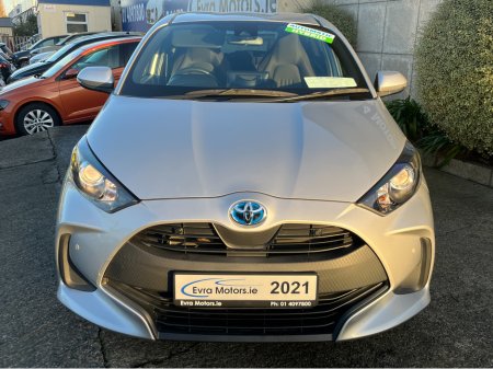 2021 Toyota Yaris X HYBRID AUTOMATIC 1.5 PETROL //KEYLESS ENTRY//REVERSE CAMERA//ADAPTIVE CRUISE CONTROL// €16,950