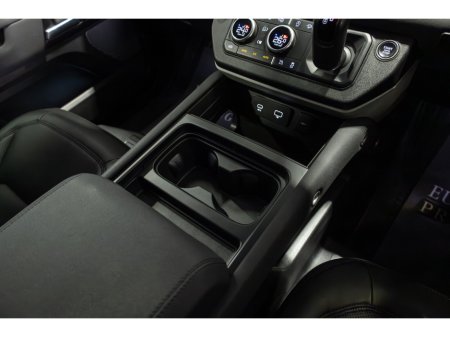 2023 Land Rover Defender - thumbnail 19