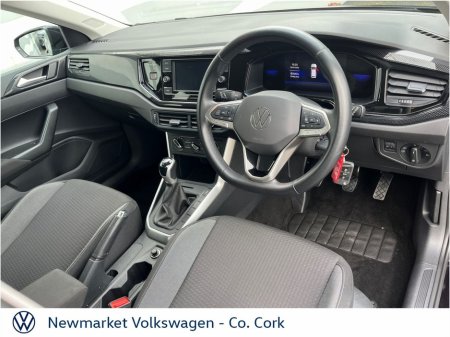 2023 Volkswagen Polo - view 4