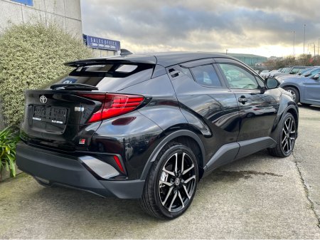 2022 Toyota C-HR GR SPORT AUTOMATIC HYBRID 1.8 PETROL //HIGH SPEC//HALF LEATHER HEATED SEATS//KEYLESS ENTRY//ADAPTIVE CRUISE CONTROL//REVERSE CAMERA// €29,950 thumbnail