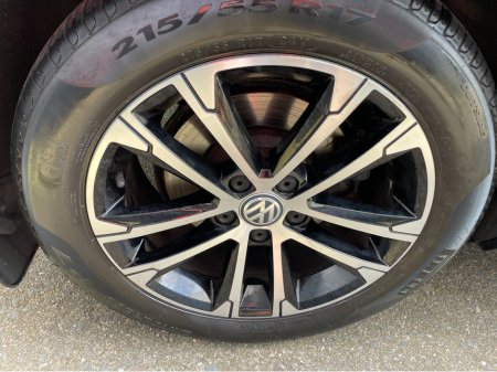 2019 Volkswagen Passat - thumbnail 14