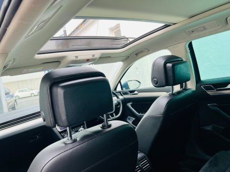 2018 Volkswagen Passat - thumbnail 7