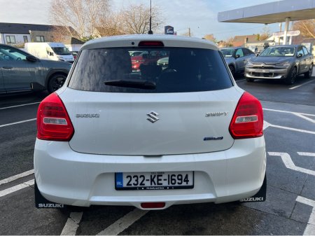 2023 Suzuki Swift 1.2 DUALJET HYBRID SZ-L €16,950 thumbnail