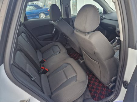 2013 Audi A1 1.4 PETROL AUTO €9,995 thumbnail