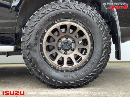 2022 Toyota Landcruiser PRADO 4x4 BOSS thumbnail