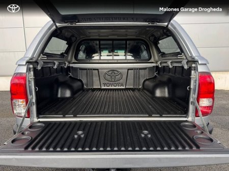 2023 Toyota Hilux - thumbnail 9