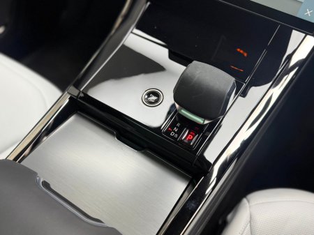 2024 Land Rover Range Rover Sport DYNAMIC P460E €112,990 thumbnail